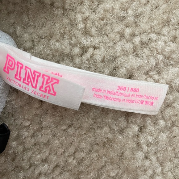 🍭🎄🍭Adorable vs pink holiday candy cane bra 36b🍭🎄🍭 - Picture 5 of 7